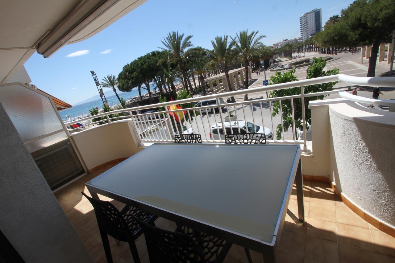 For A Stay Santillana Plaza Salou Exteriör bild